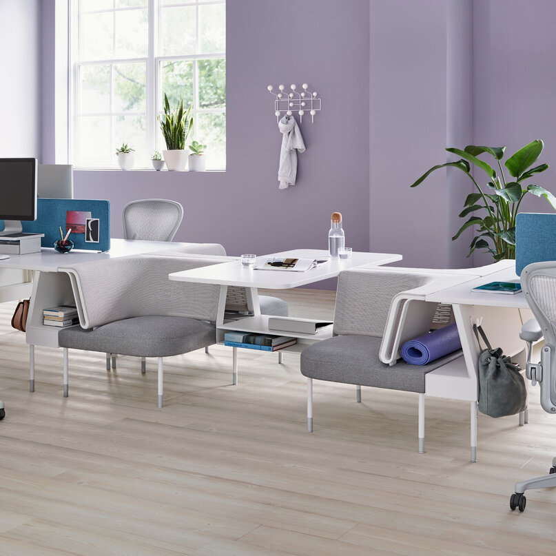 Herman Miller Aeron mineral C