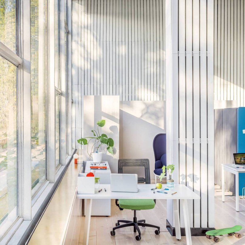 Kancelářský stůl Ogi A