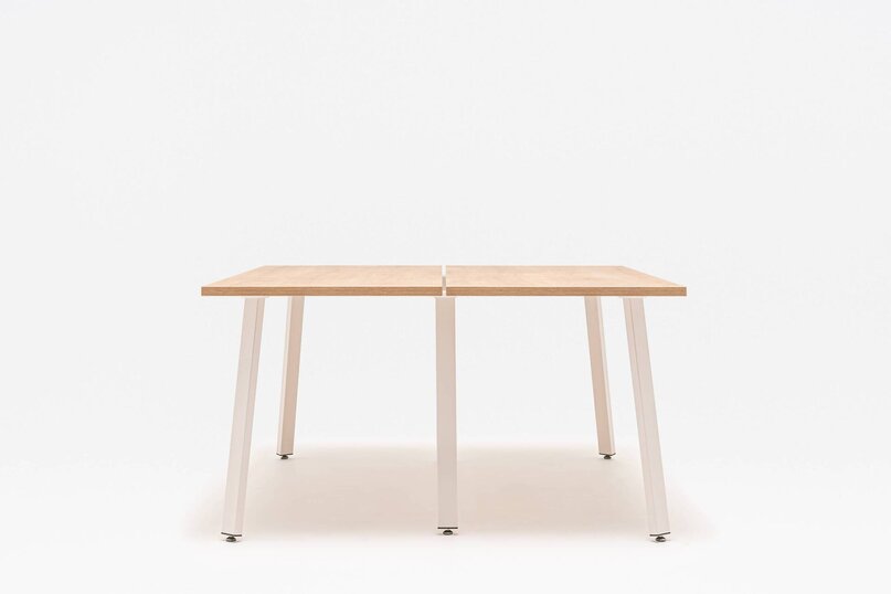 Kancelářský stůl Ogi A