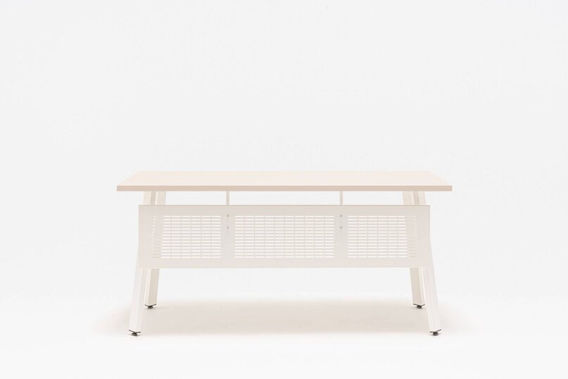 Kancelářský stůl Ogi A