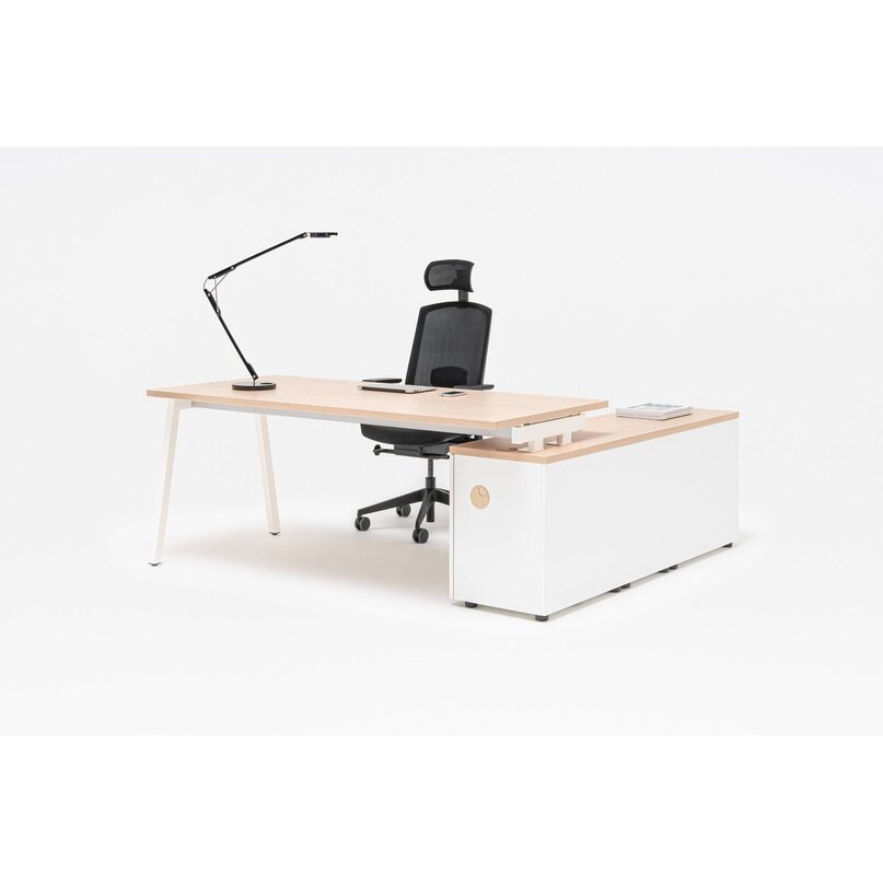 Kancelářský stůl Ogi M