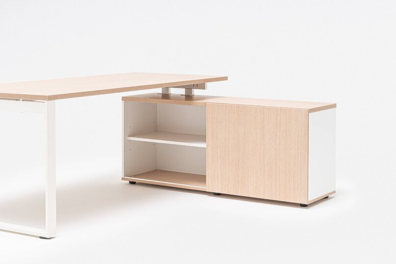 Kancelářský stůl Ogi Q