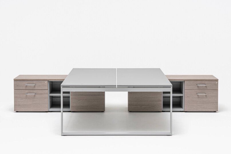 Kancelářský stůl Ogi Q