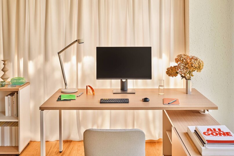 Kancelářský stůl Ogi U