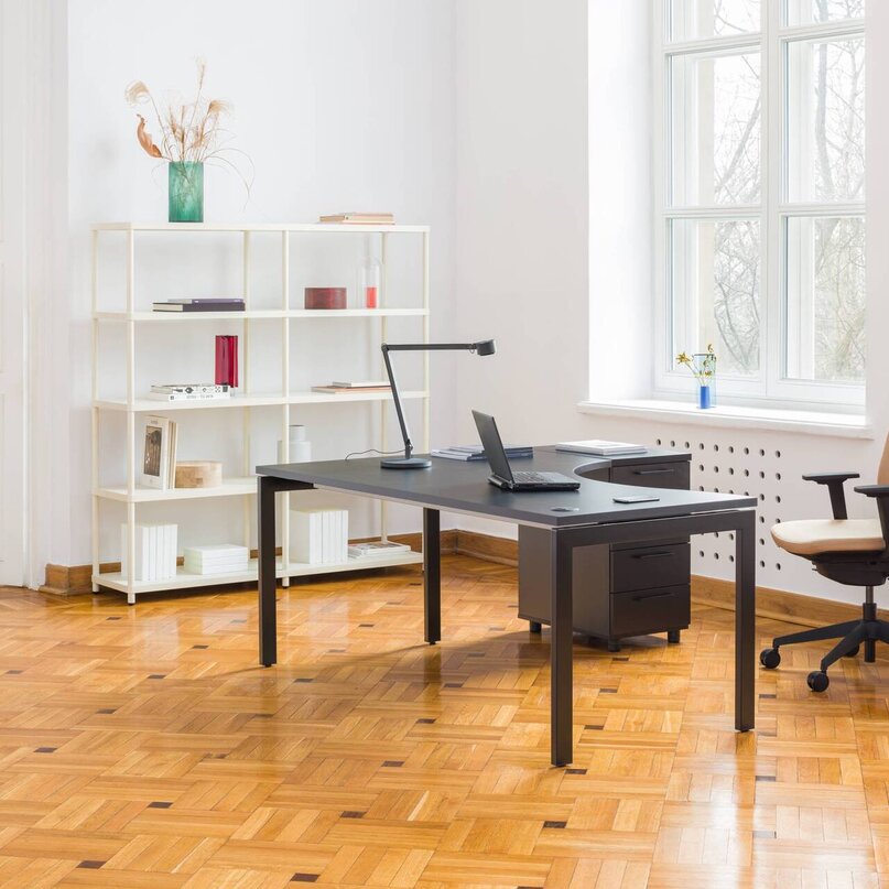 Kancelářský stůl Ogi U