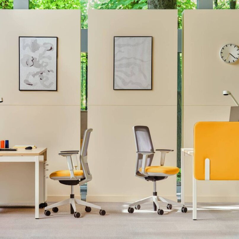 Kancelářský stůl Ogi Y