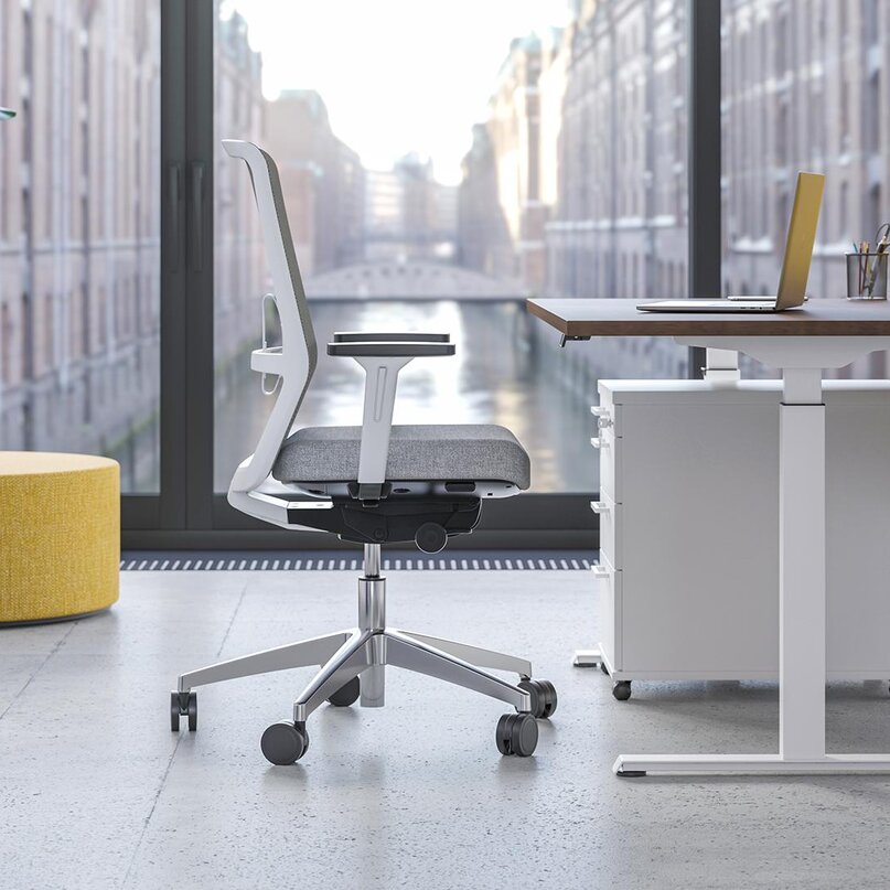 Kancelářský stůl výškově nastavitelný B-ACTIVE