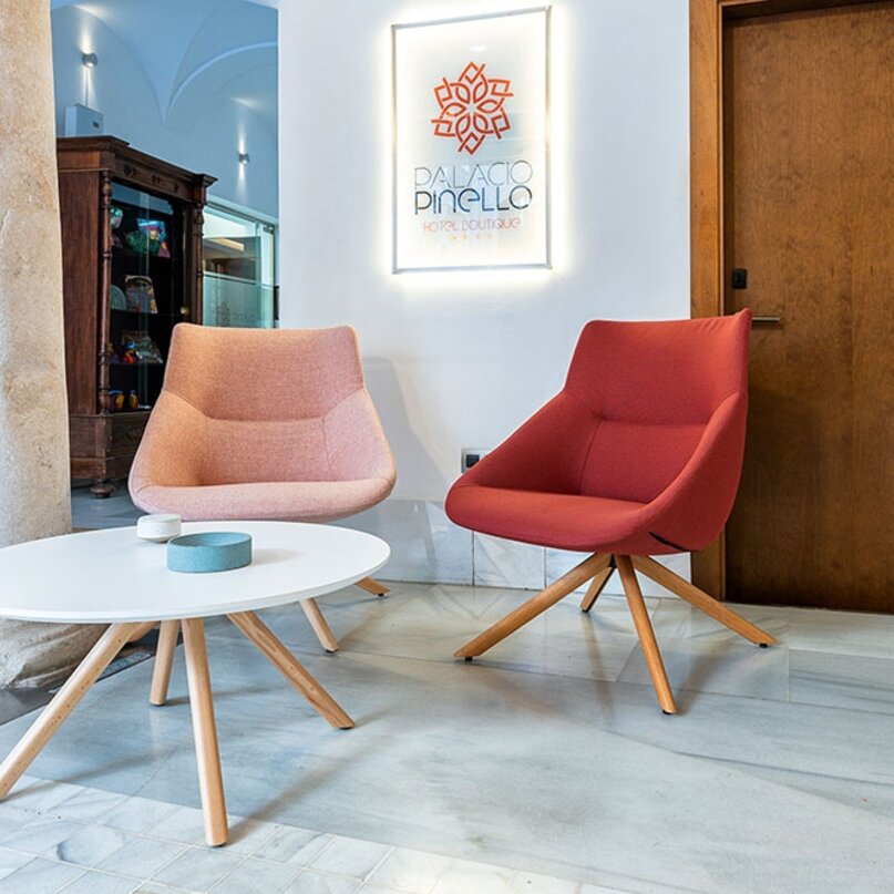 Křeslo BOW LOUNGE nízké