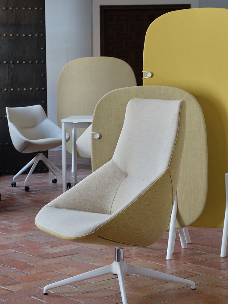 Křeslo BOW LOUNGE vysoké