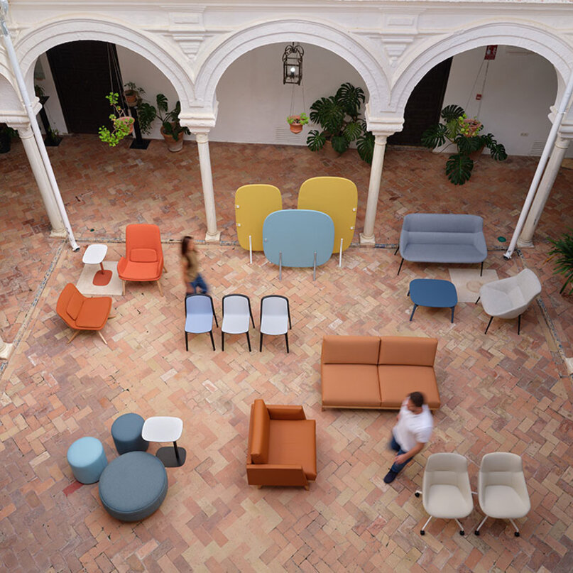 Křeslo BOW LOUNGE vysoké