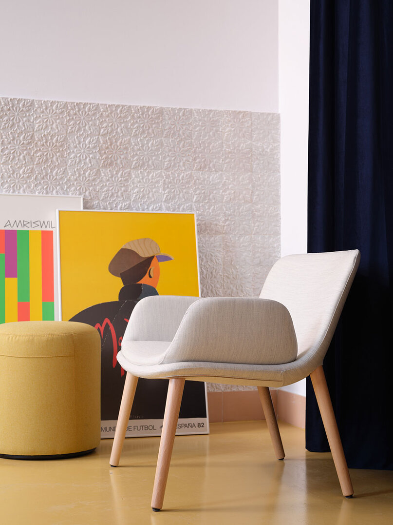 Křeslo GLOVE LOUNGE nízké