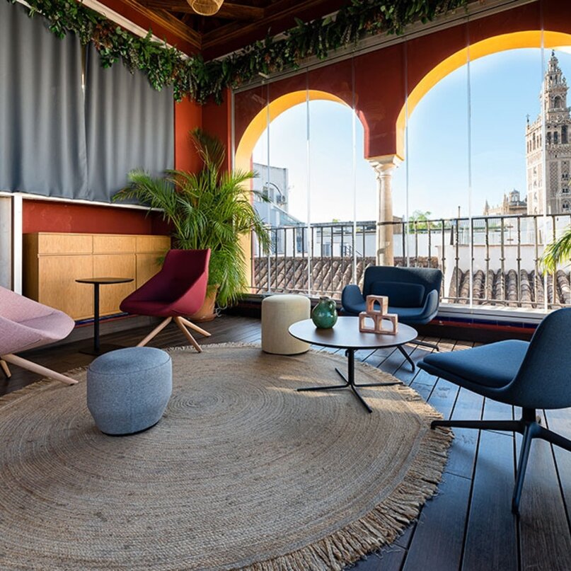 Křeslo GLOVE LOUNGE nízké