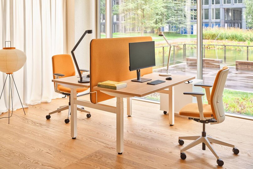 Pracovní stůl Ogi Drive