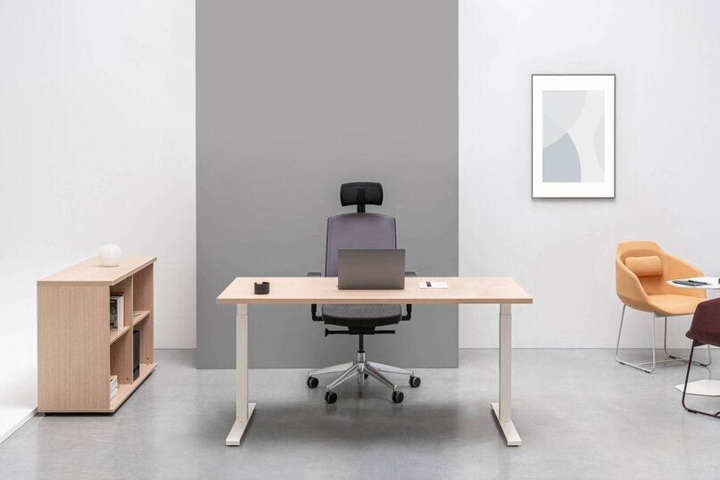 Pracovní stůl Ogi Drive